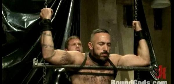  Single-tail and candle wax torment live, at the mercy of kinky gay dom Onyx